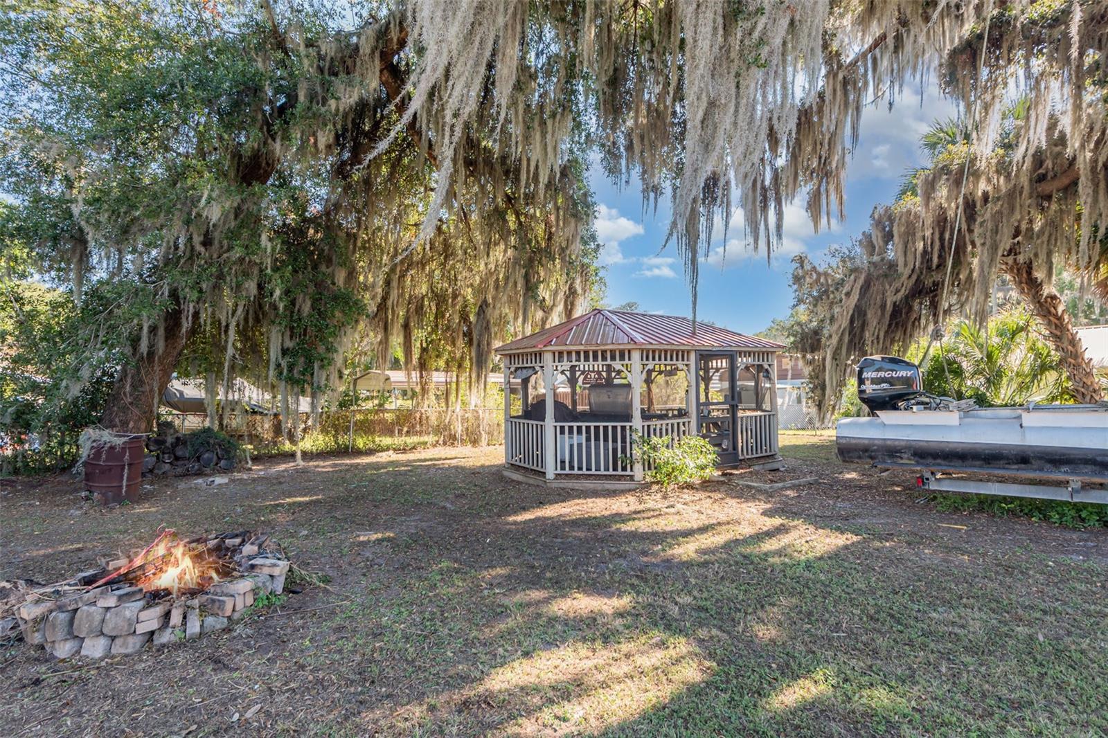 LAKE STELLA ESTATES - Residential