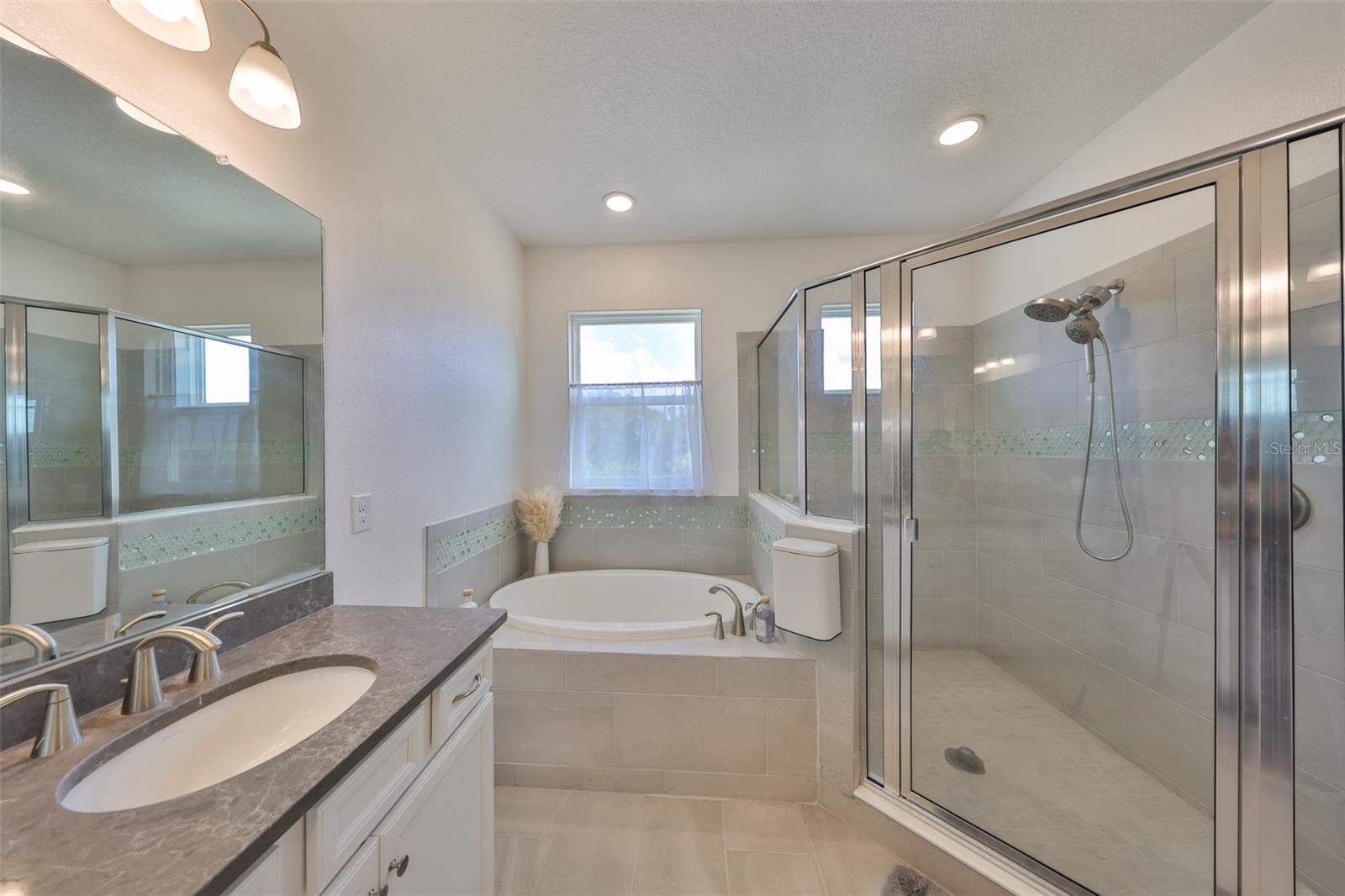 MIRABAY PRCL 8 - Residential