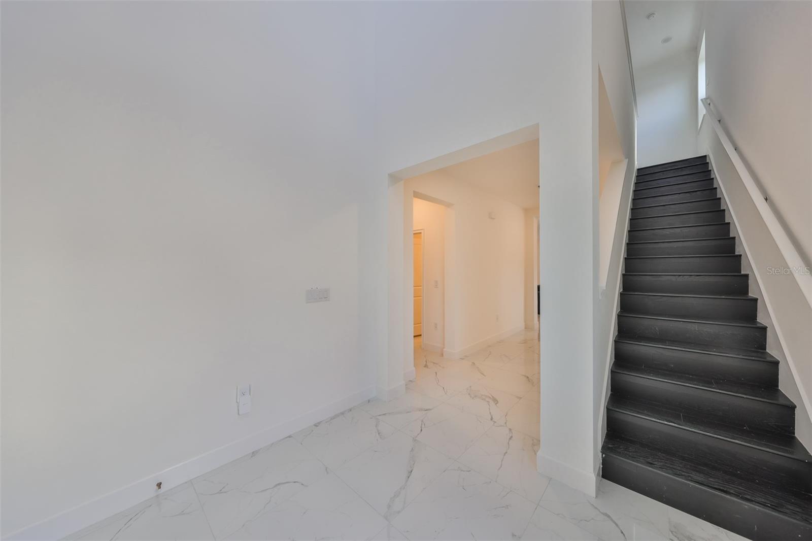 MIRABAY PRCL 8 - Residential