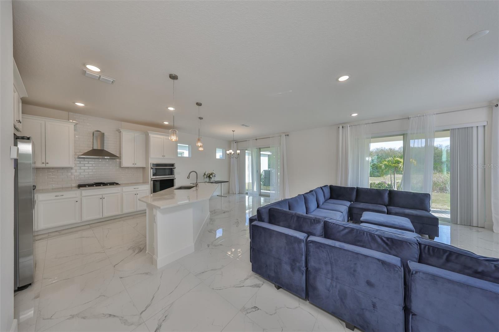 MIRABAY PRCL 8 - Residential