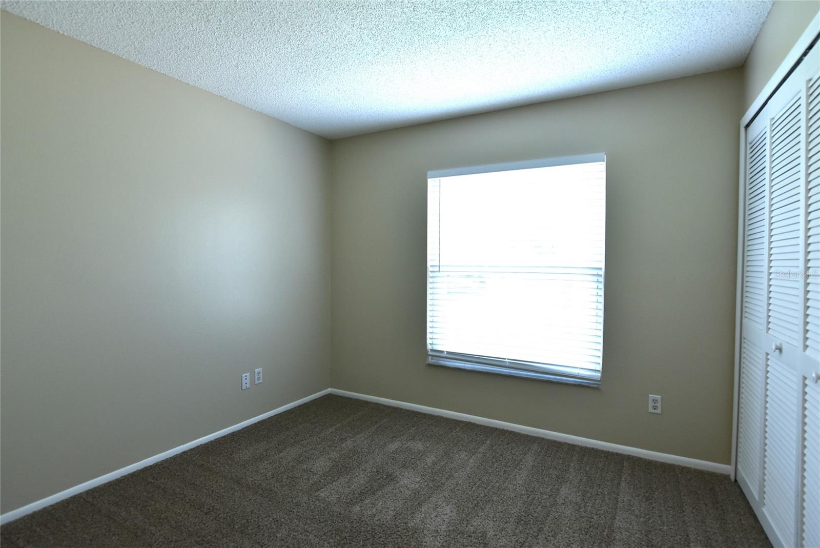 ALAFAYA WOODS PH 04 - Residential Lease