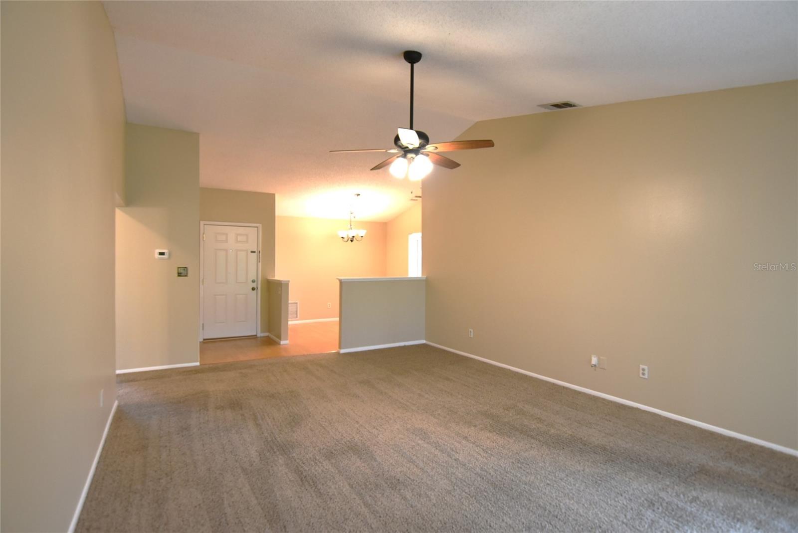 ALAFAYA WOODS PH 04 - Residential Lease