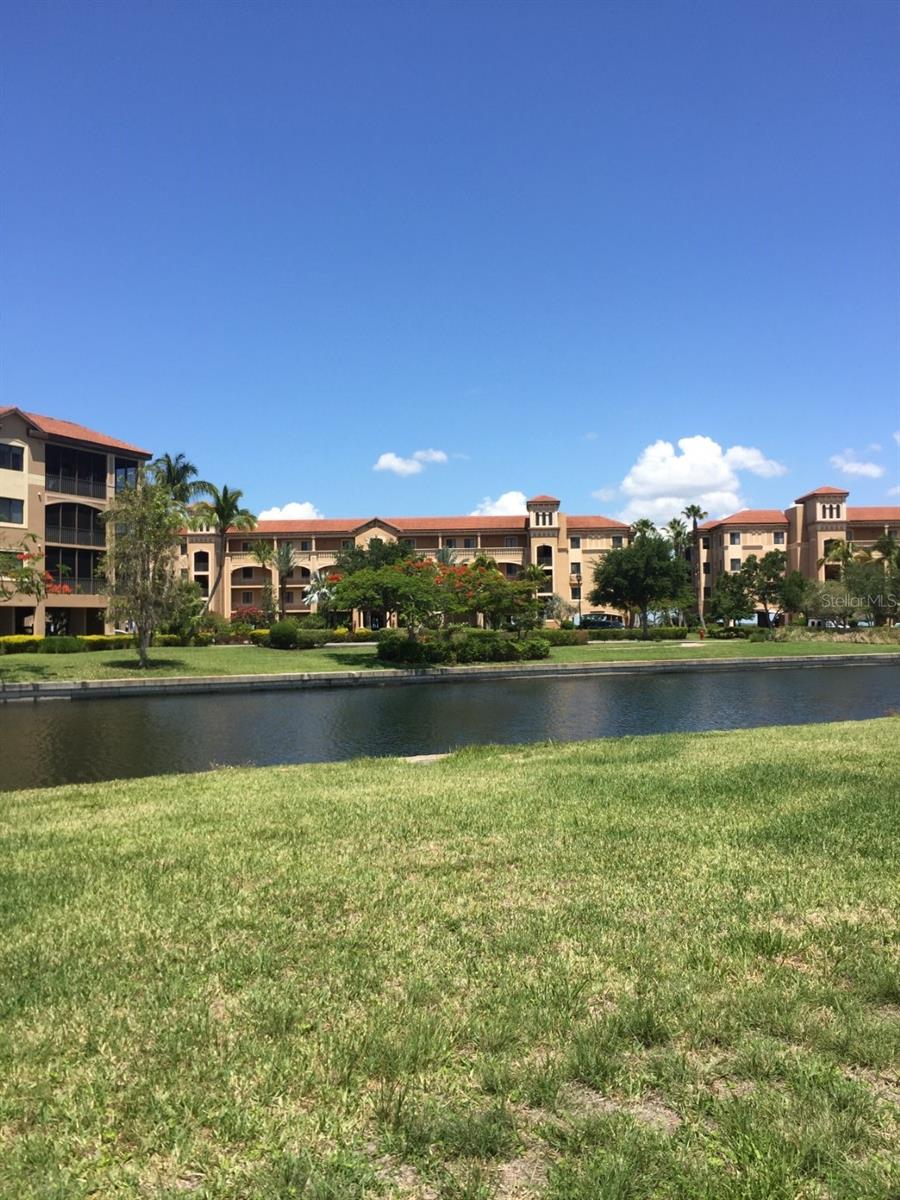 85 COLONY POINT DRIVE