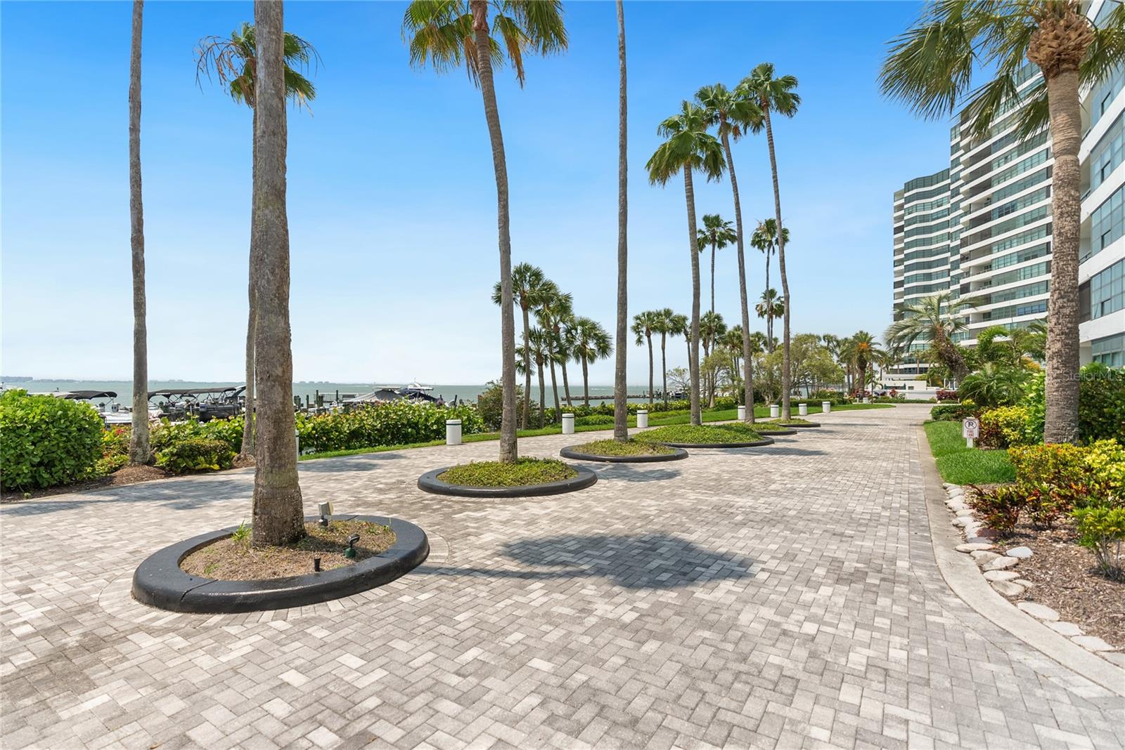 888 BOULEVARD OF THE ARTS 1705