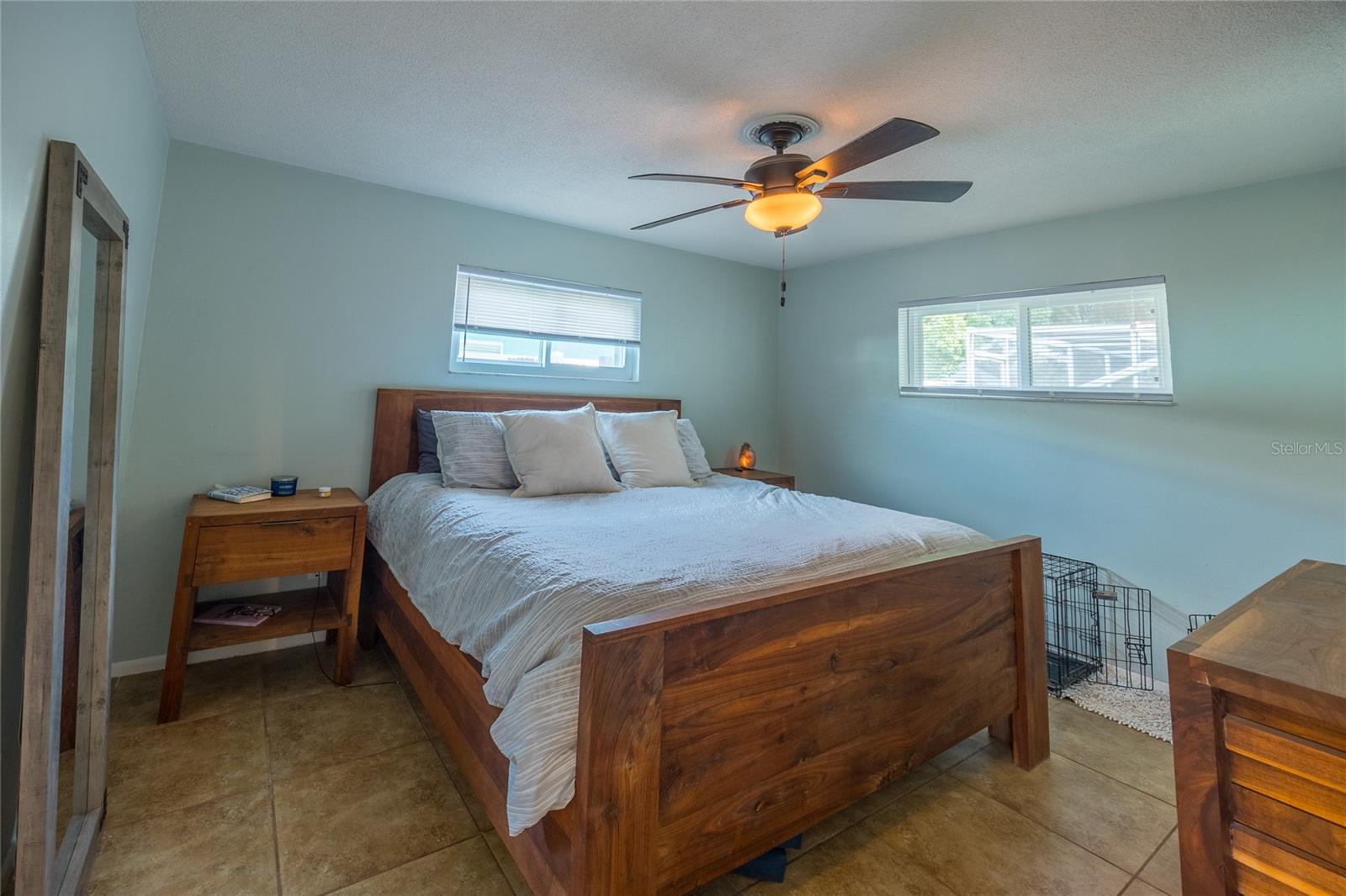 LAKESIDE TERRACE 1ST ADD - Residential Lease