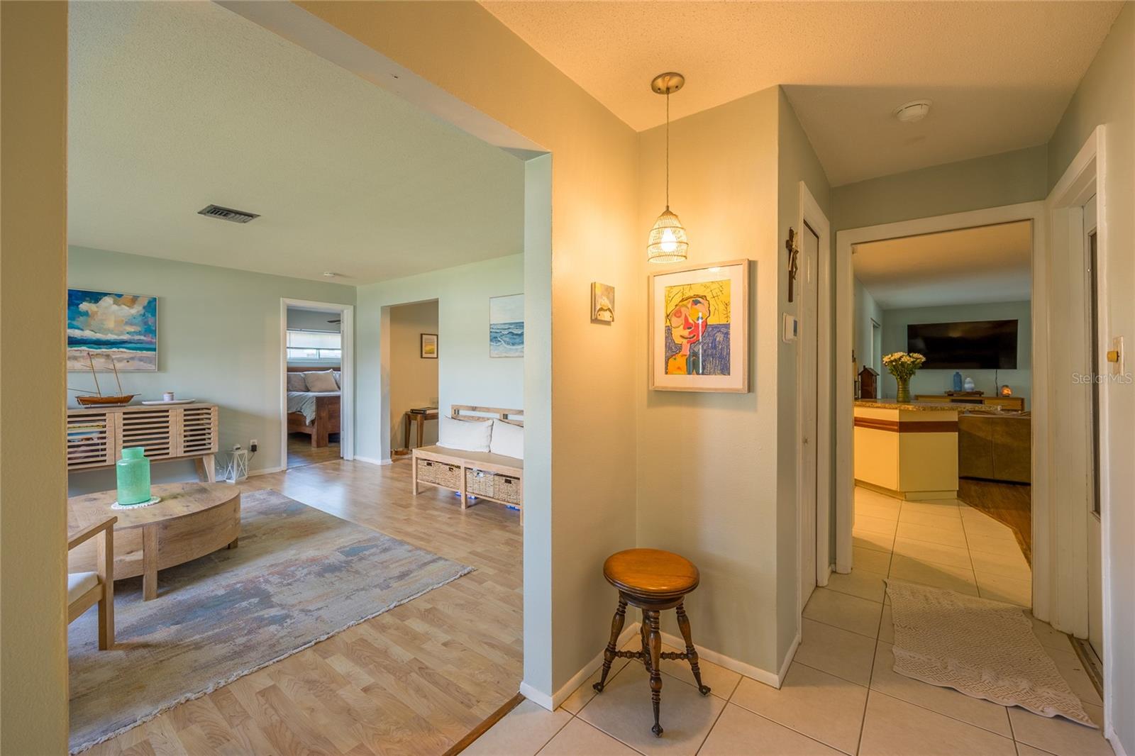LAKESIDE TERRACE 1ST ADD - Residential Lease