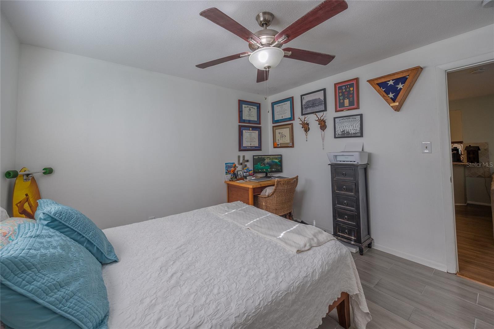 LAKESIDE TERRACE 1ST ADD - Residential Lease