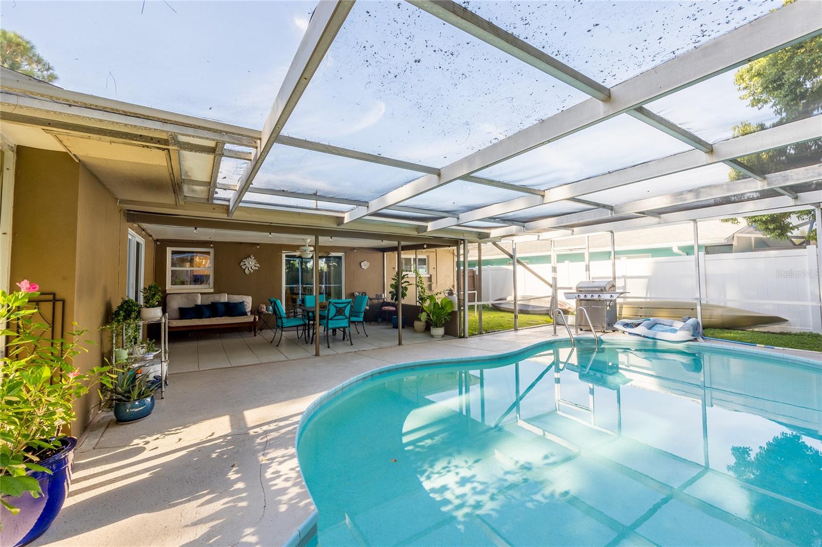 LAKESIDE TERRACE 1ST ADD - Residential Lease
