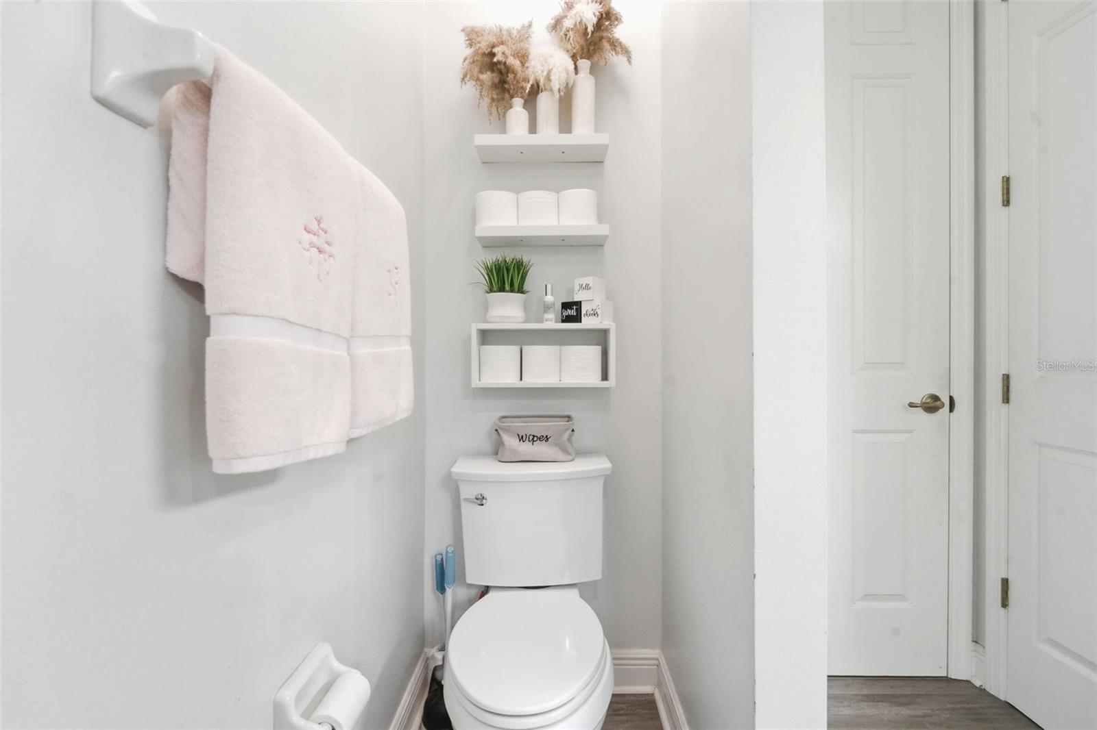 RIVIERA BELLA UNIT 01 - Residential Lease