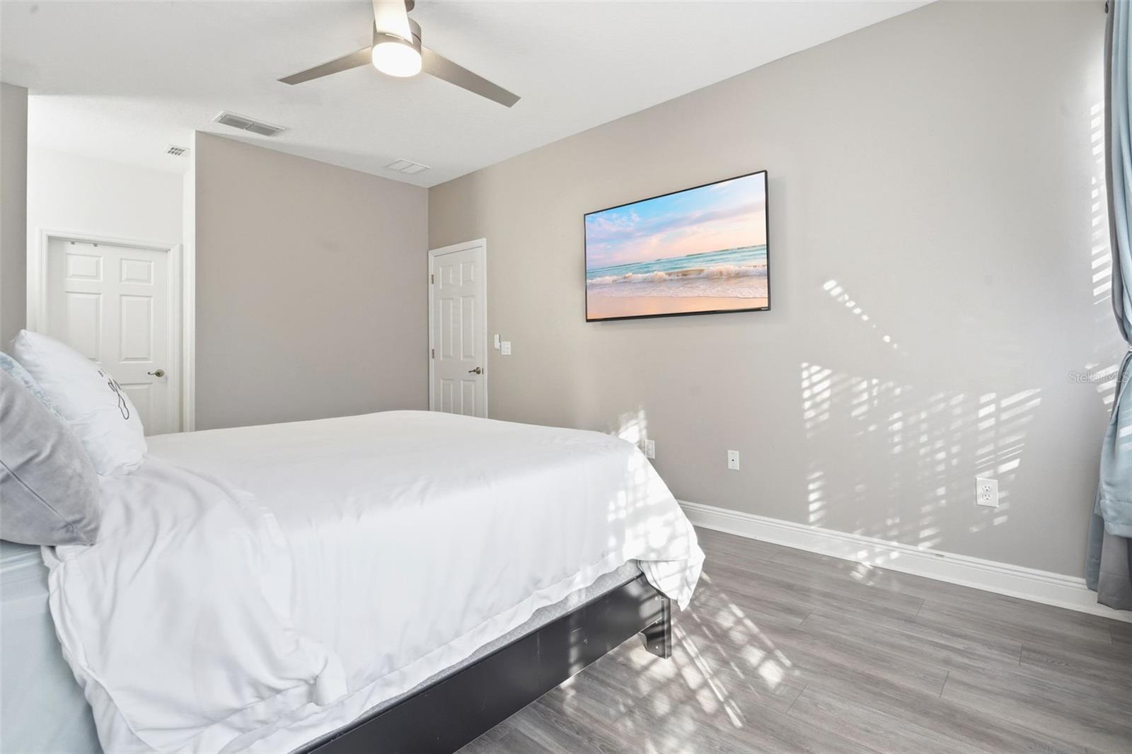 RIVIERA BELLA UNIT 01 - Residential Lease