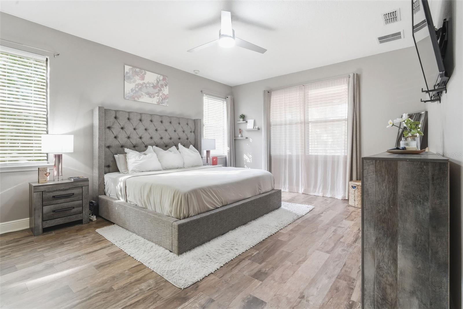 RIVIERA BELLA UNIT 01 - Residential Lease