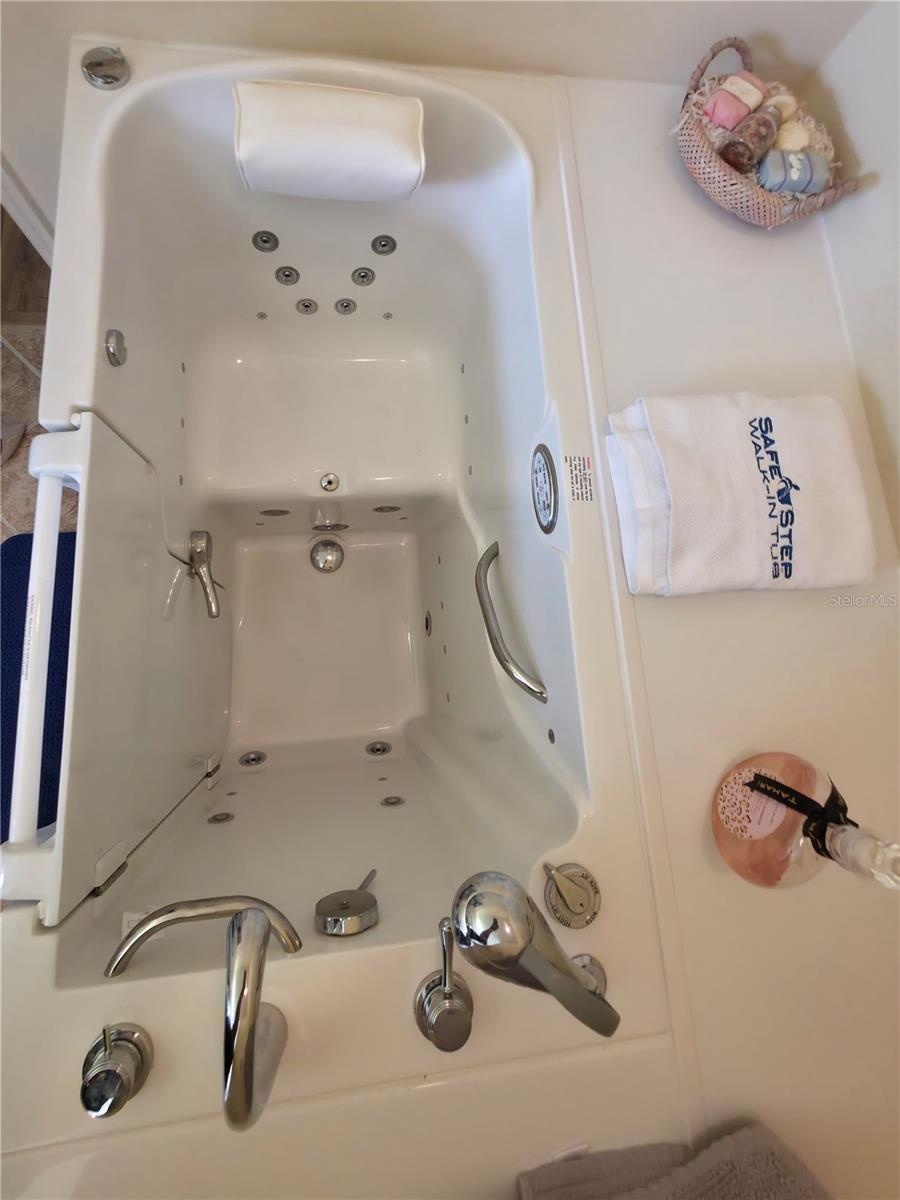 PLANTATION/LEESBURG SABLE RDG - Residential