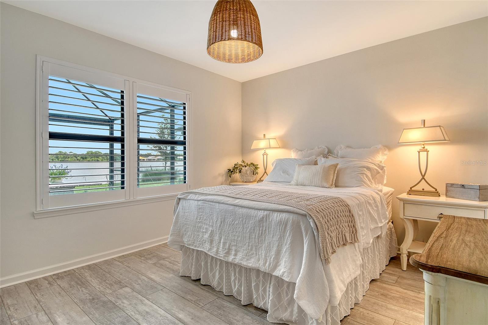 AVANTI/WATERSIDE - Residential