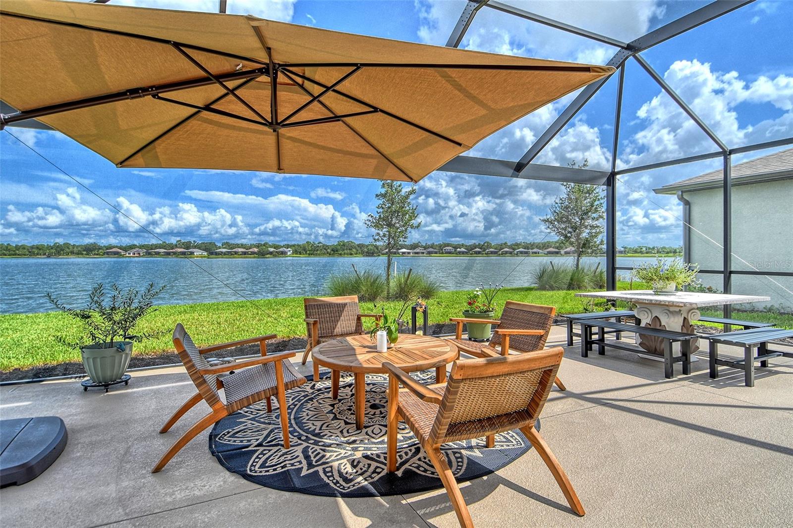 AVANTI/WATERSIDE - Residential