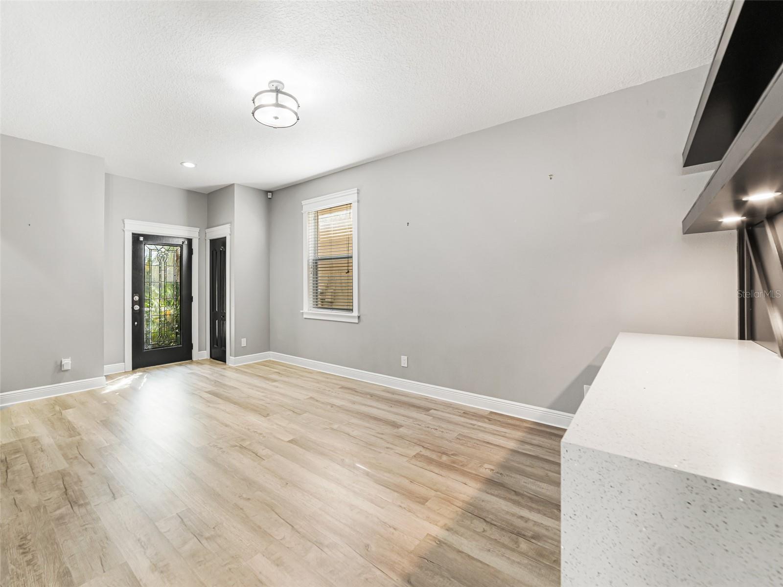 CYPRESS CREEK PH 1 - Residential Lease