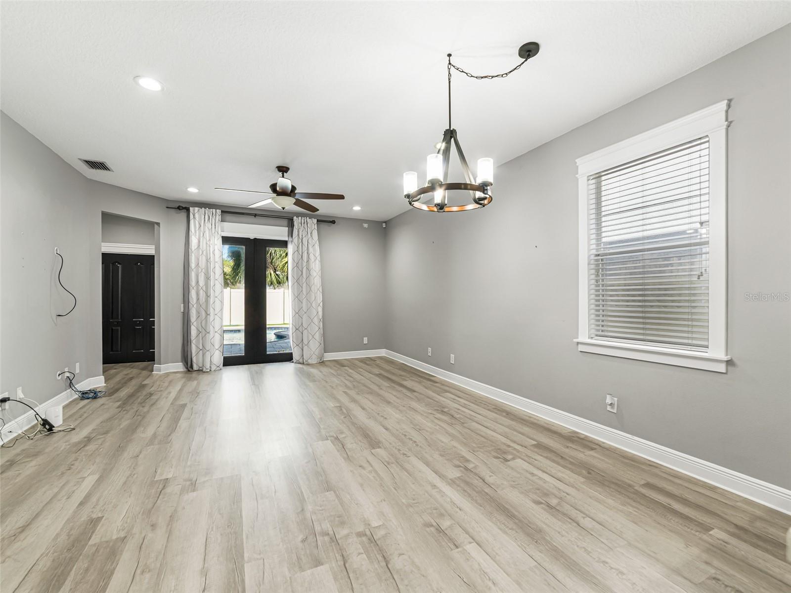 CYPRESS CREEK PH 1 - Residential Lease