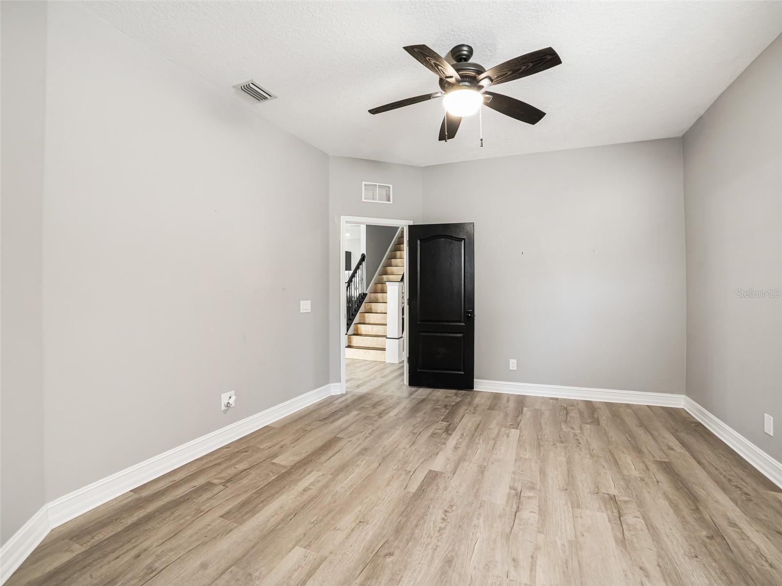 CYPRESS CREEK PH 1 - Residential Lease