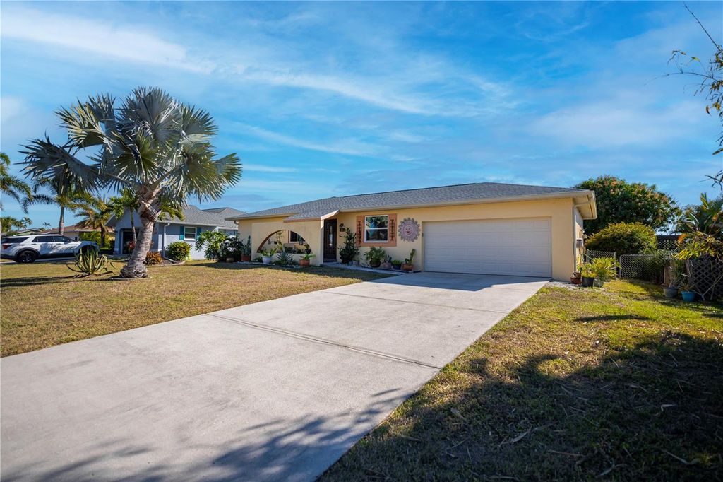 Photo of 242 Annapolis Lane, Rotonda West, FL 33947 (MLS # C7520633)