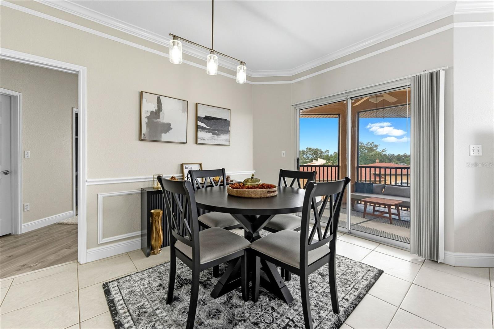 4333 BAYSIDE VILLAGE DRIVE 304