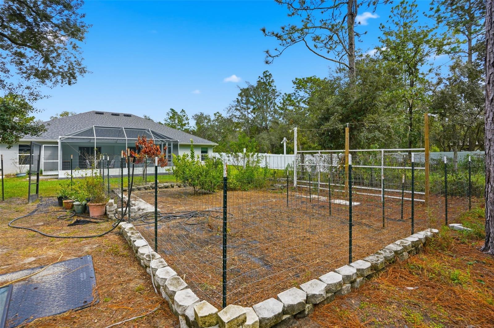 ROYAL HIGHLANDS - Residential