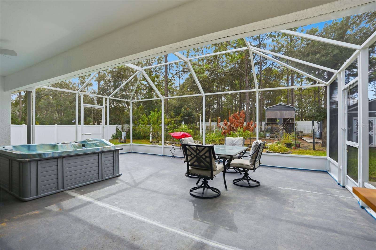 ROYAL HIGHLANDS - Residential