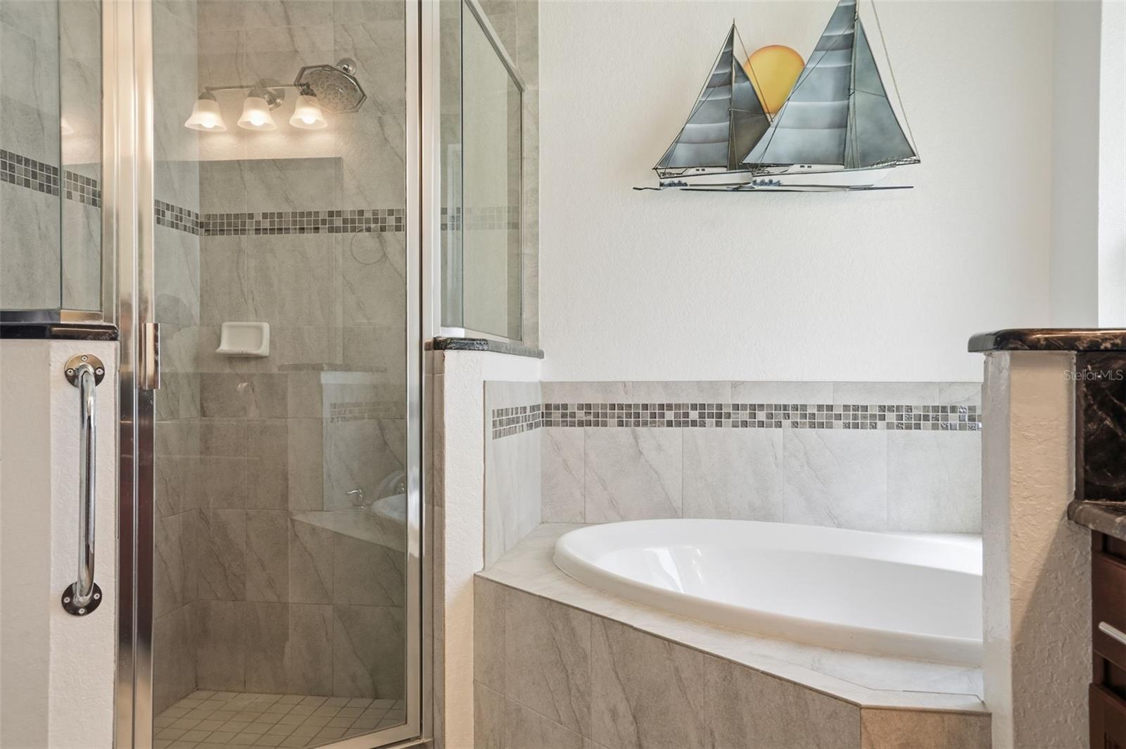 ROYAL HIGHLANDS - Residential