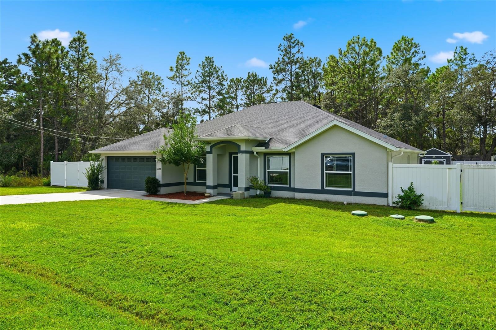 ROYAL HIGHLANDS - Residential