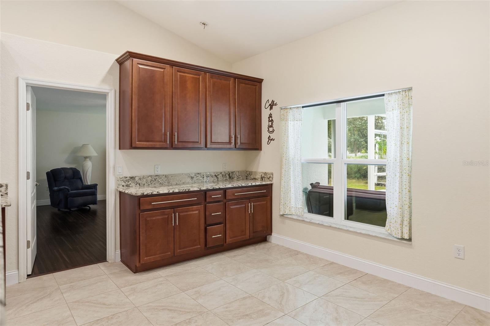 ROYAL HIGHLANDS - Residential