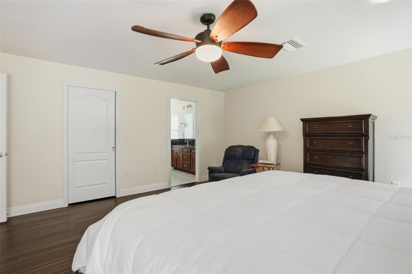 ROYAL HIGHLANDS - Residential