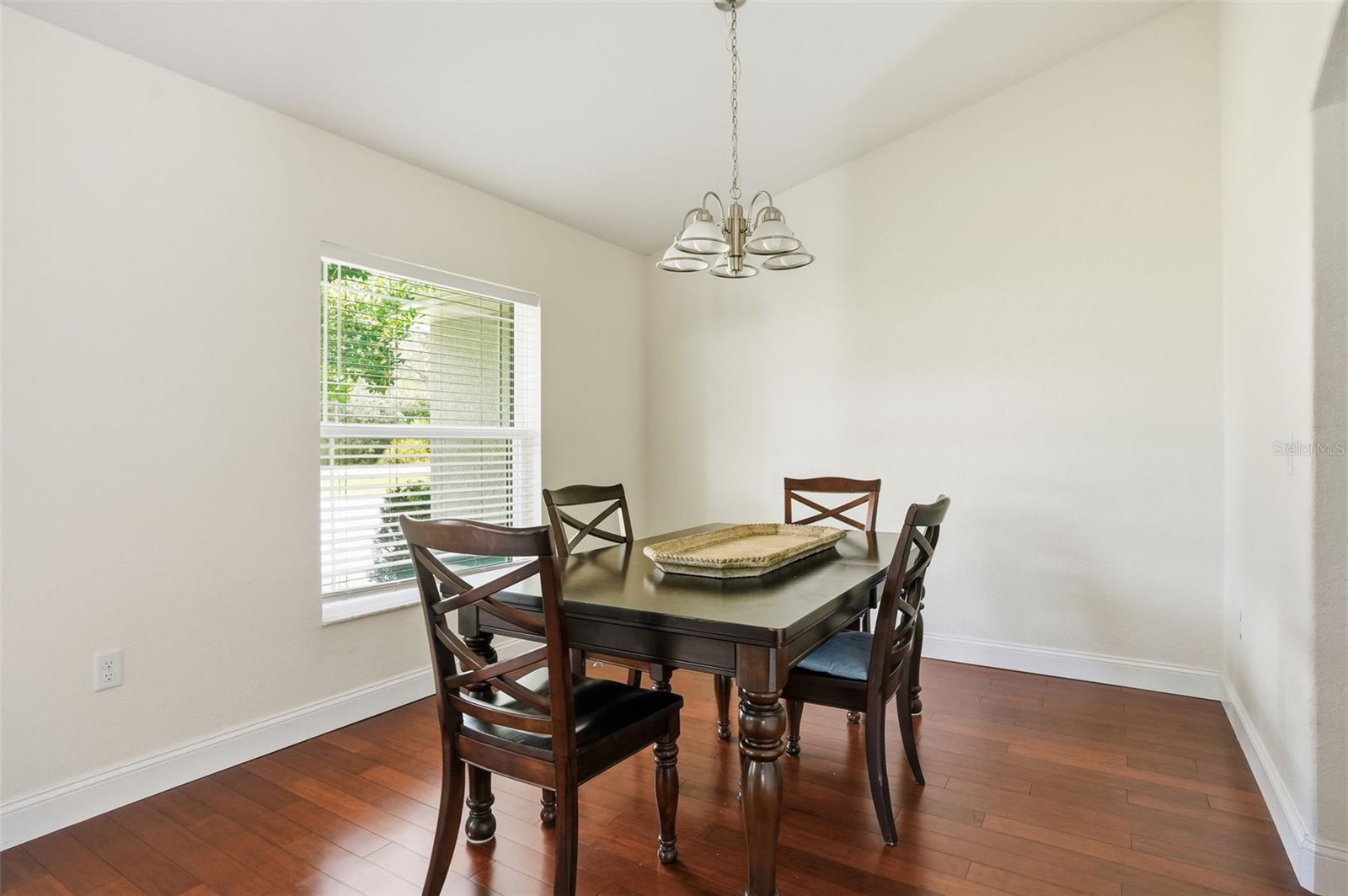 ROYAL HIGHLANDS - Residential