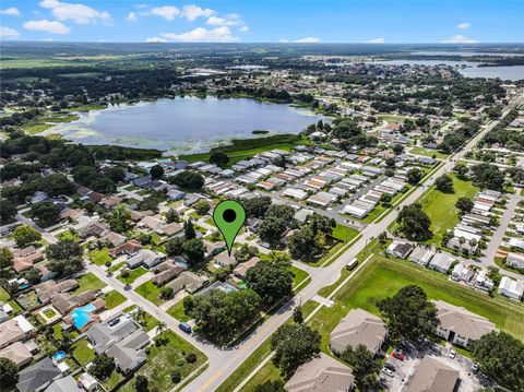 A home in WINTER HAVEN