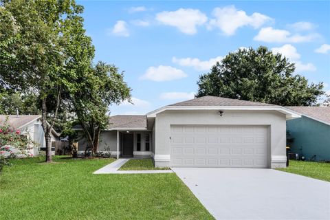 A home in WINTER HAVEN