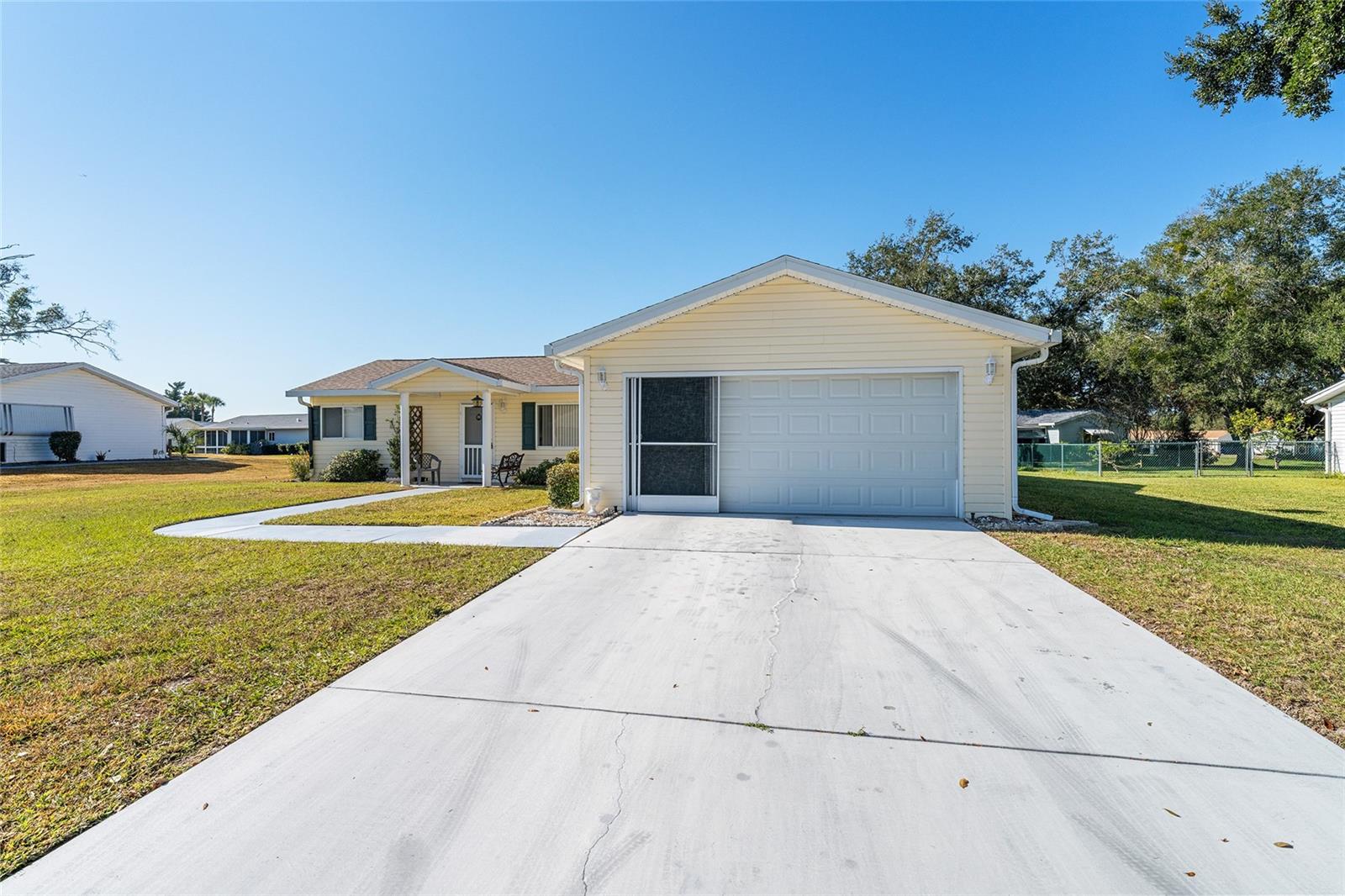 SPRUCE CREEK SOUTH - Residential