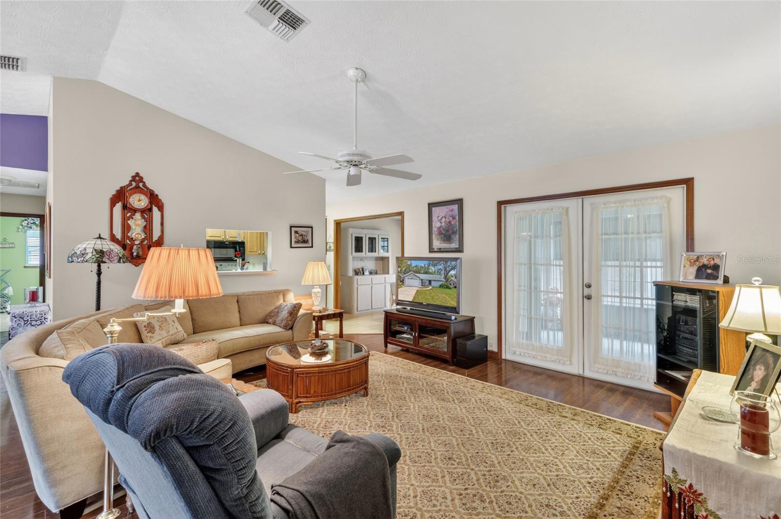 SPRING HILL - Residential