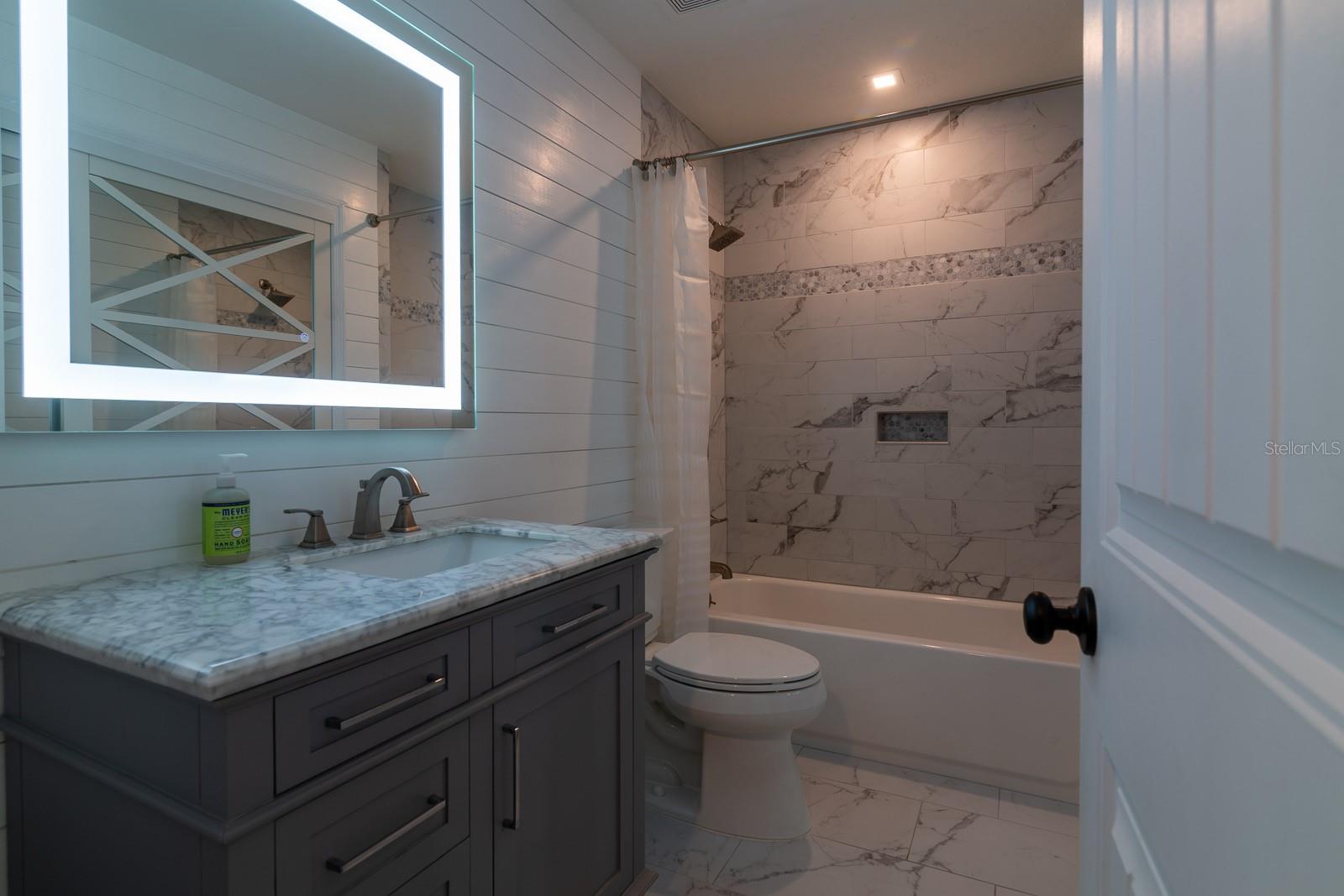 HAMILTON HEIGHTS - Residential