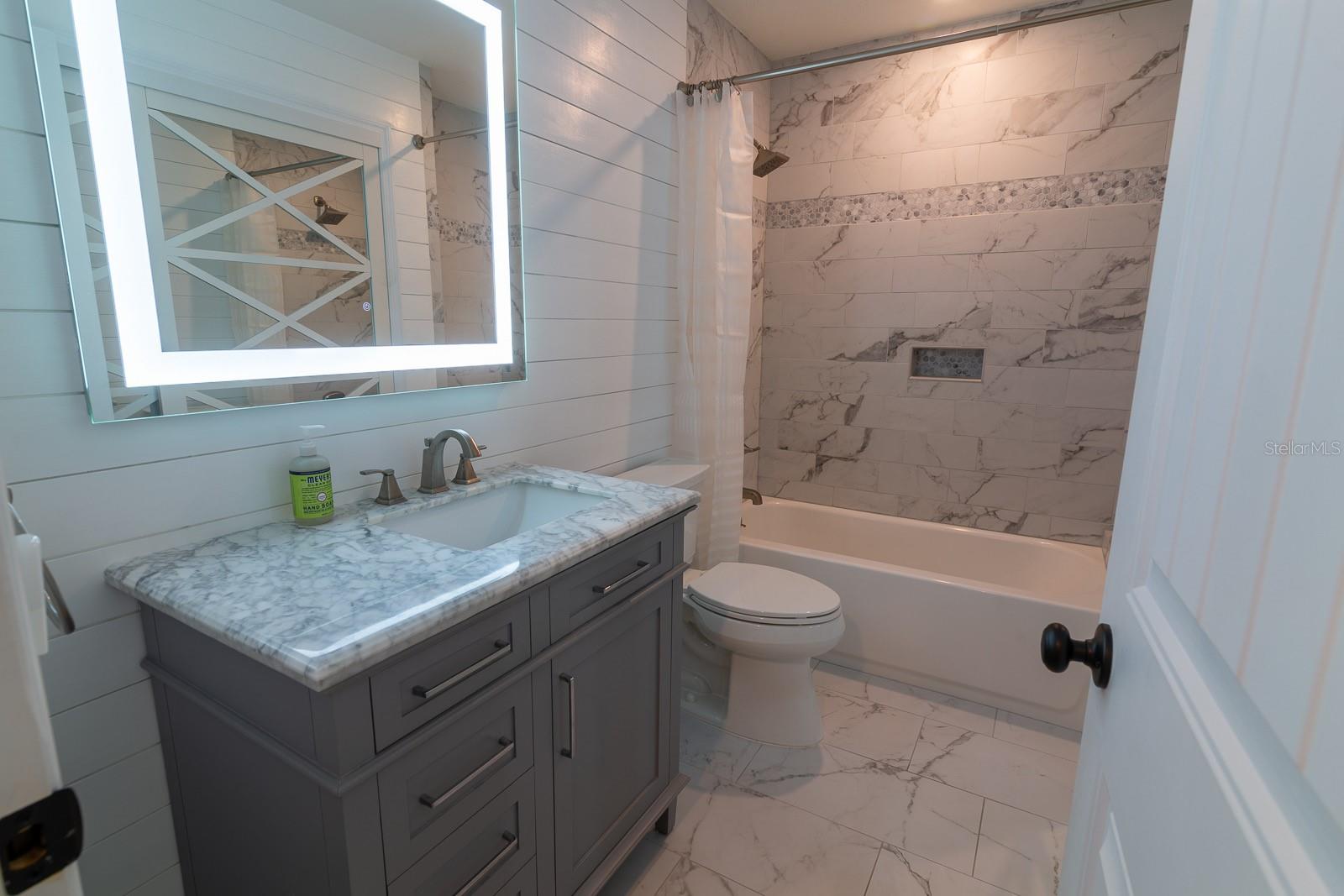 HAMILTON HEIGHTS - Residential