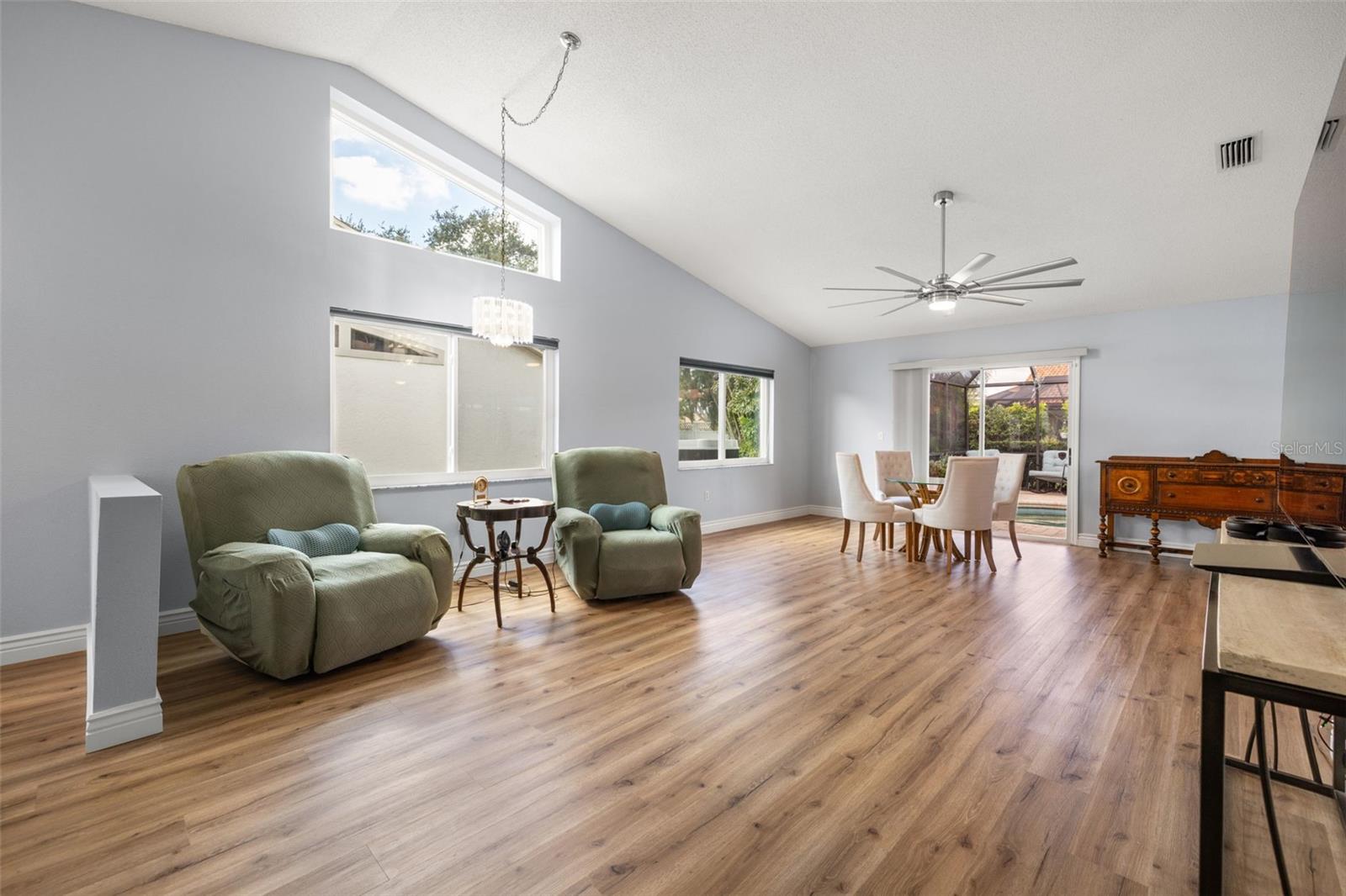 PERIDIA UNIT FOUR - Residential