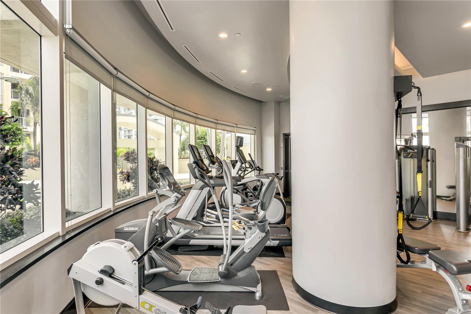 OVATION CONDO - Residential