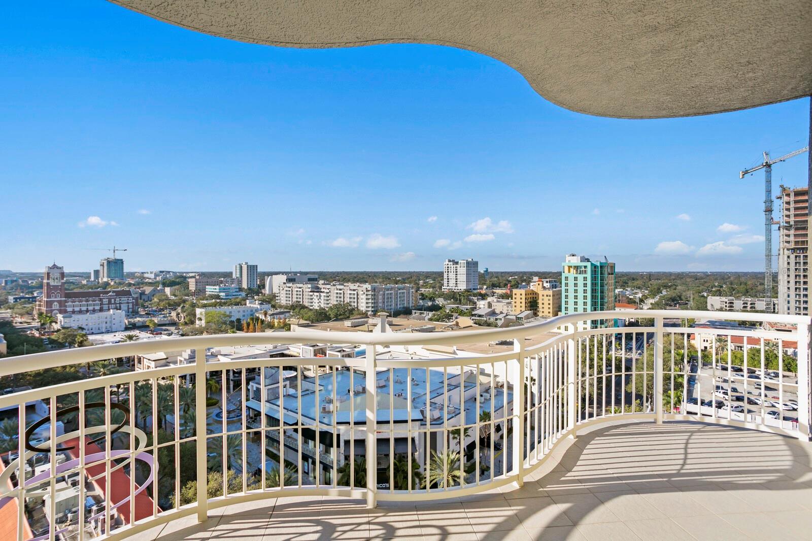 OVATION CONDO - Residential