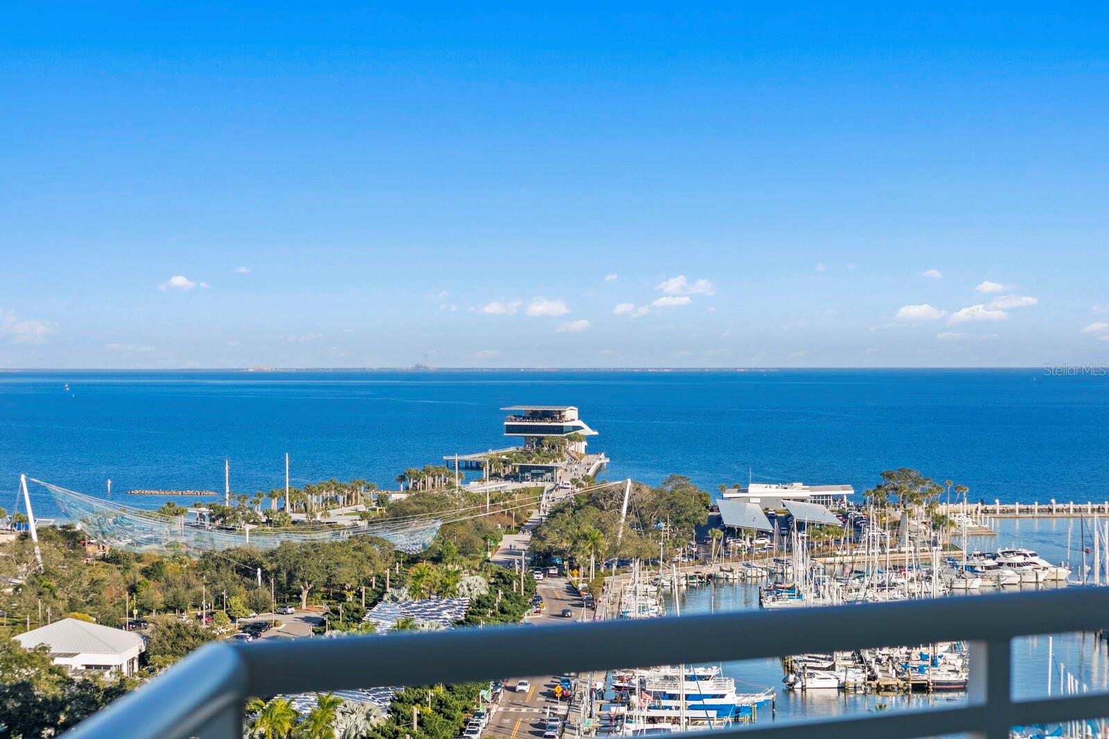 OVATION CONDO - Residential