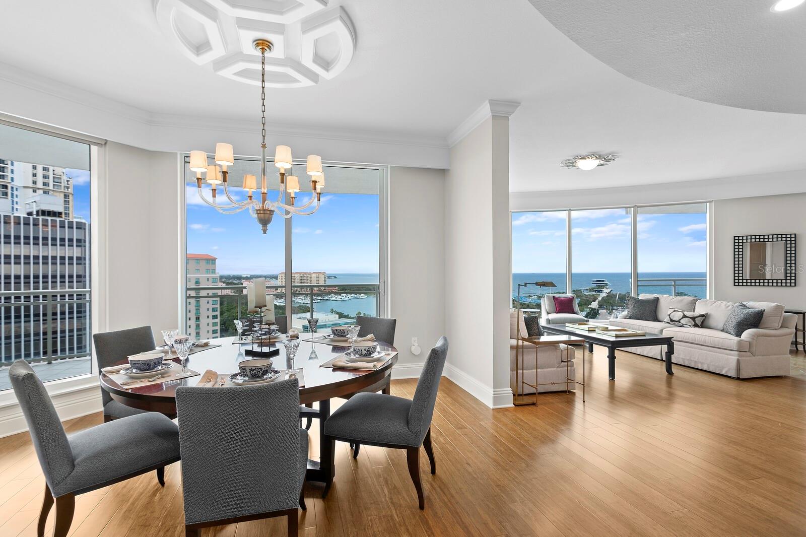 OVATION CONDO - Residential