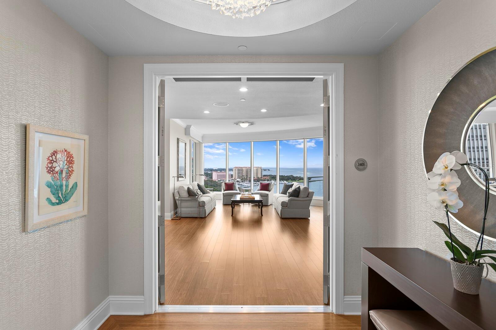 OVATION CONDO - Residential