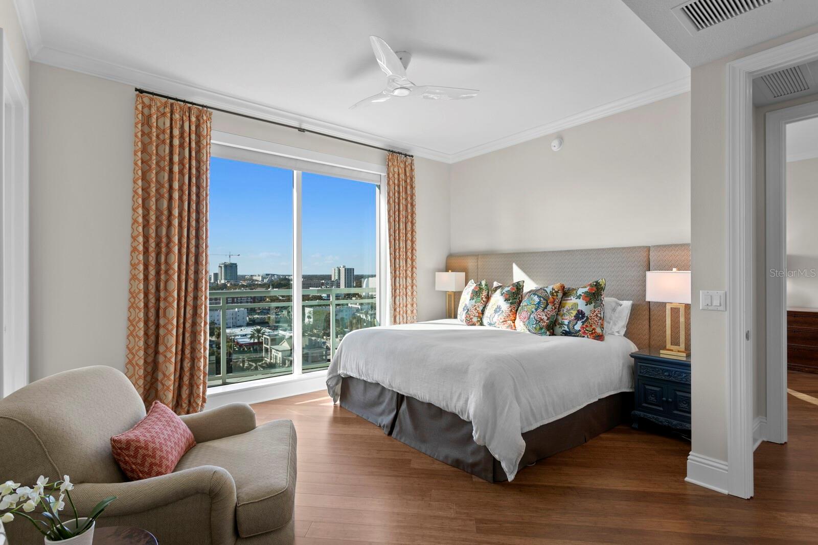 OVATION CONDO - Residential