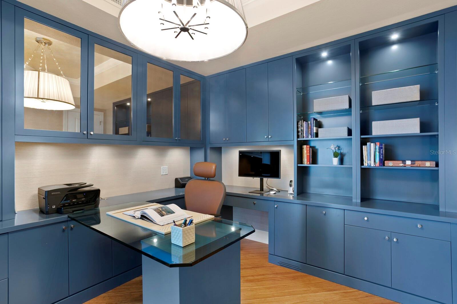 OVATION CONDO - Residential