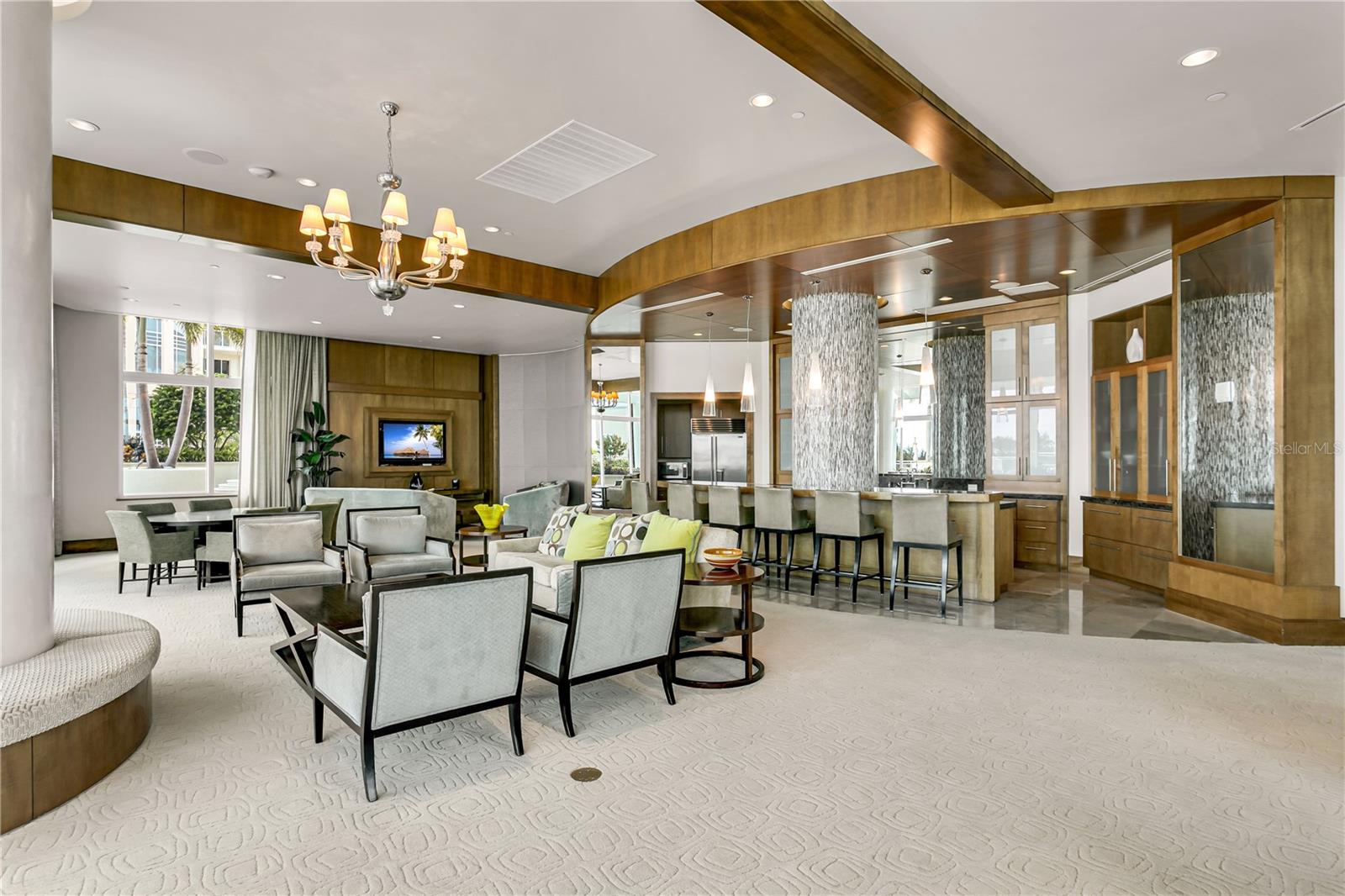 OVATION CONDO - Residential