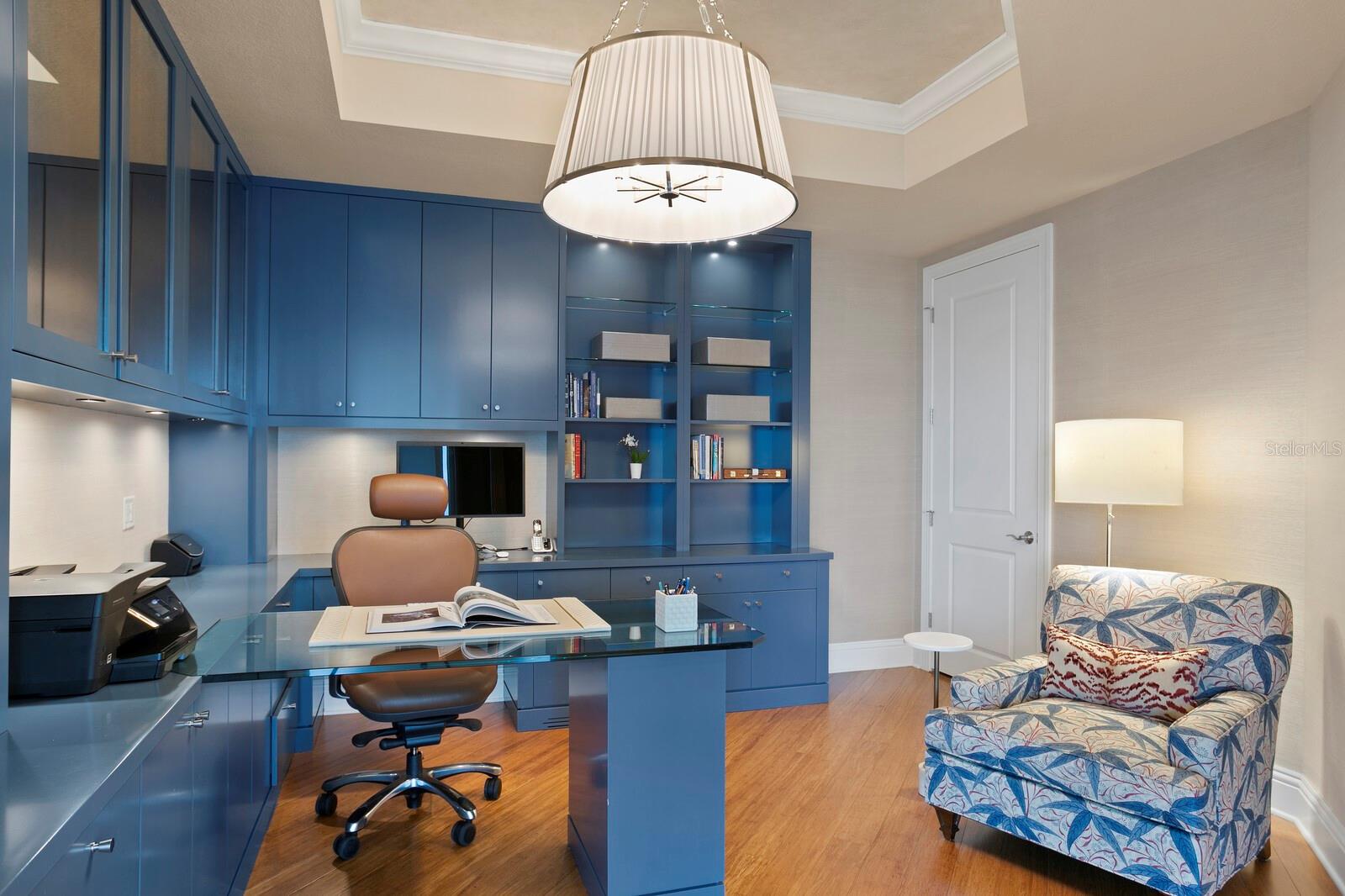 OVATION CONDO - Residential