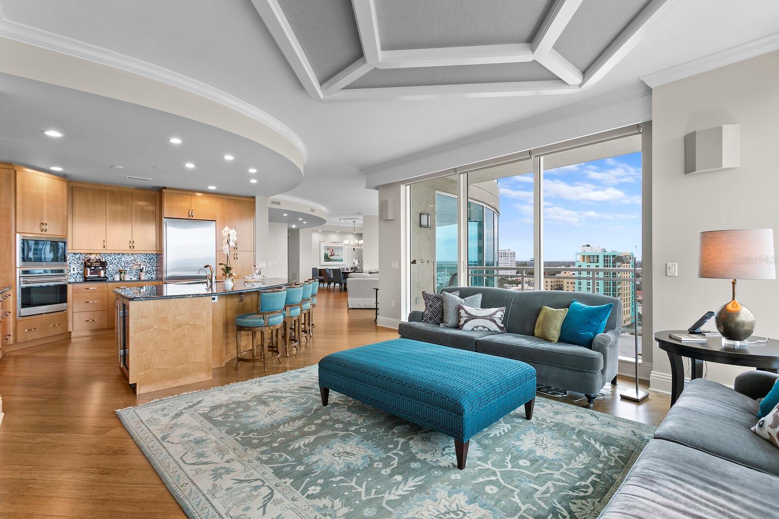 OVATION CONDO - Residential