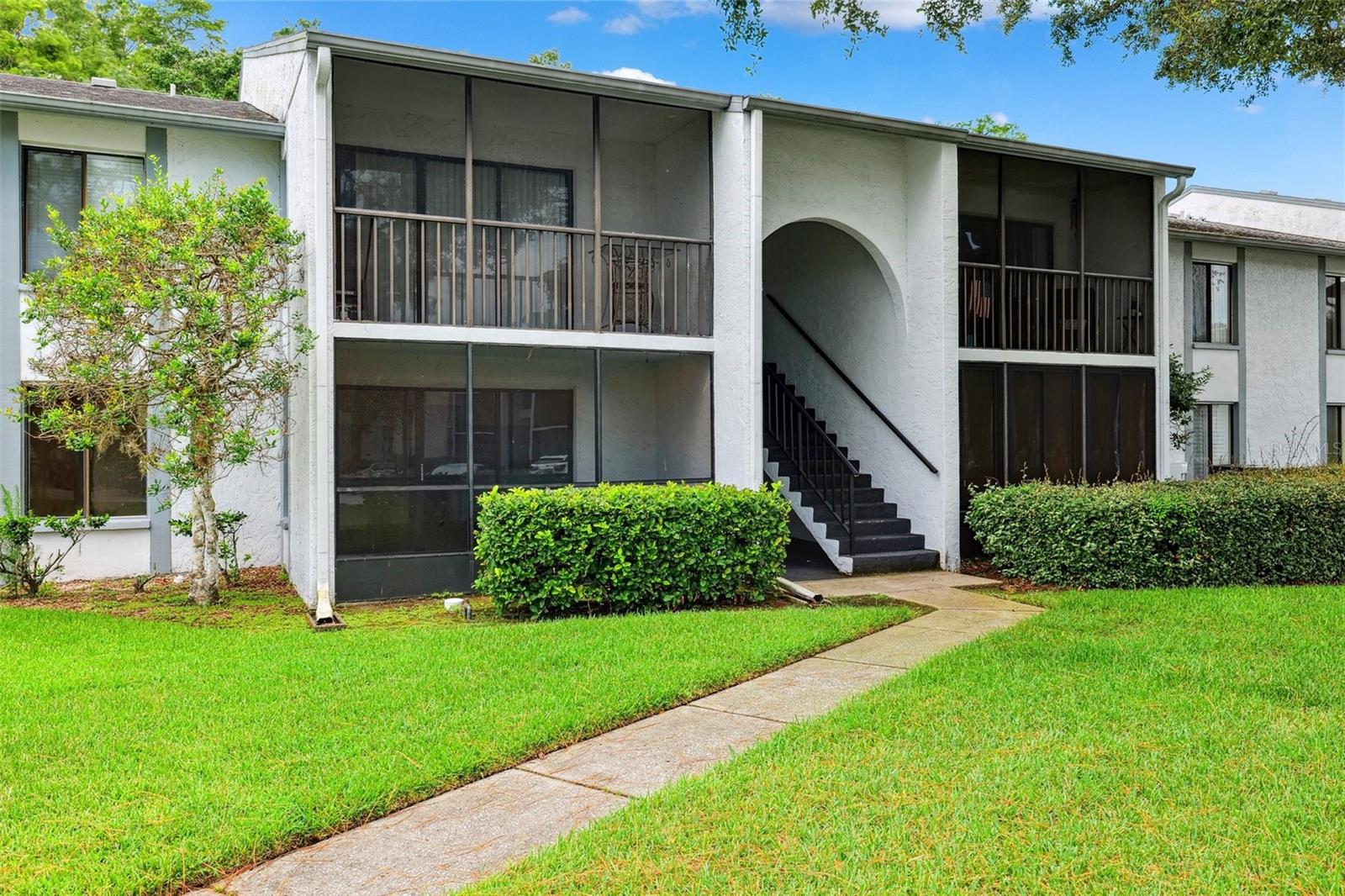 1326 PINE RIDGE CIRCLE E A1