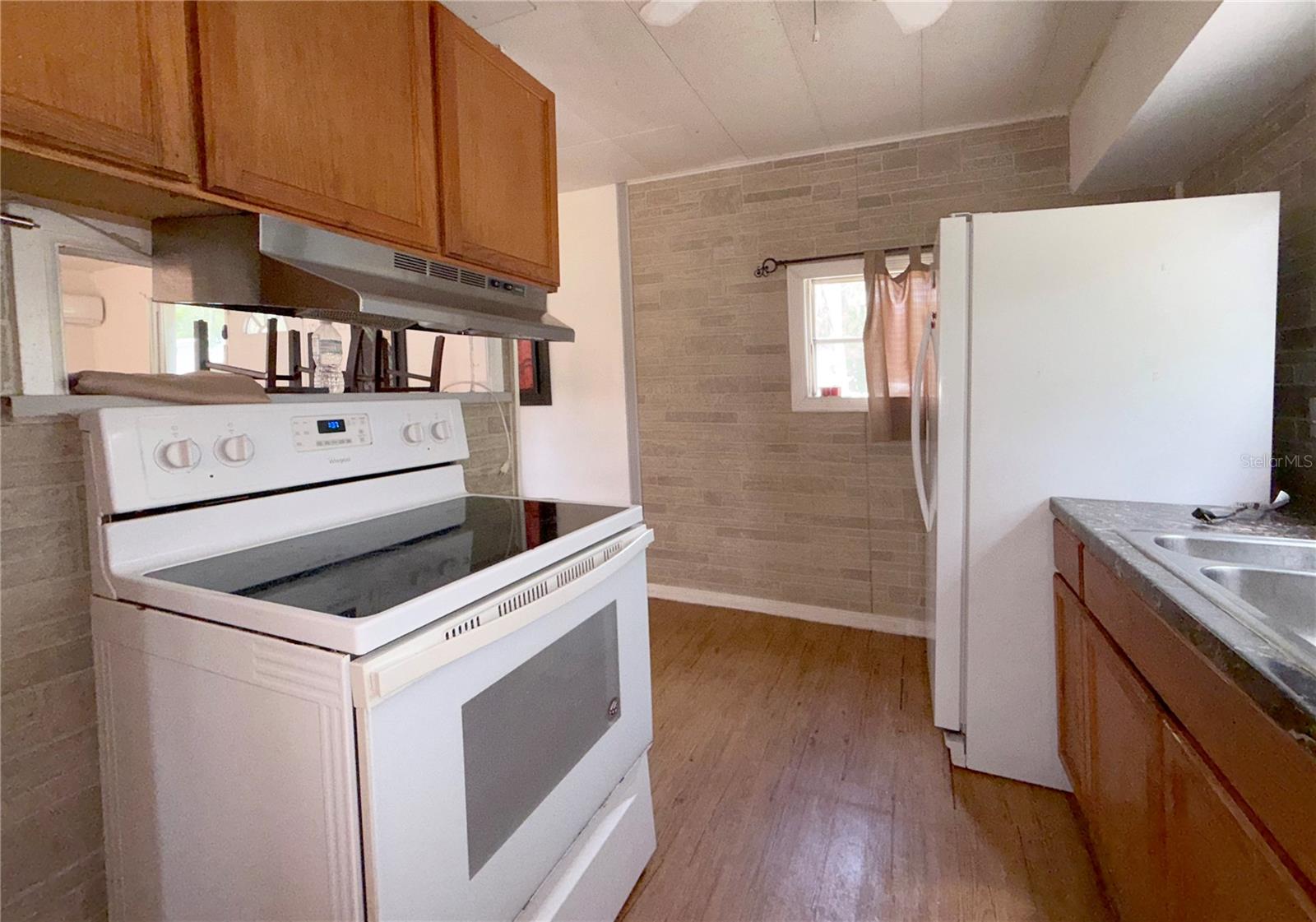 CHRISTMAS PARK FIRST ADD - Residential