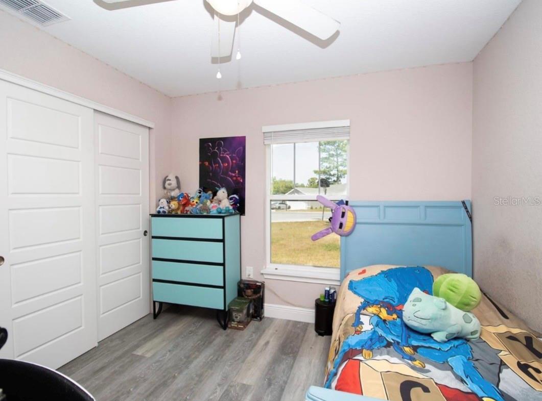 SILVER SPRINGS SHORES - Residential